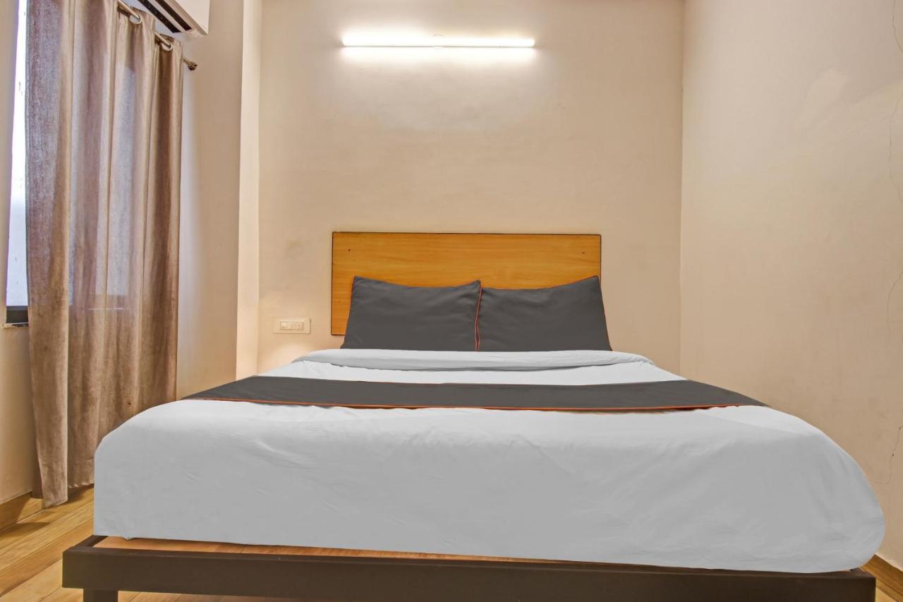 Hotel Super Townhouse Kachnar House Vikas Nagar Hasanganj Exteriér fotografie