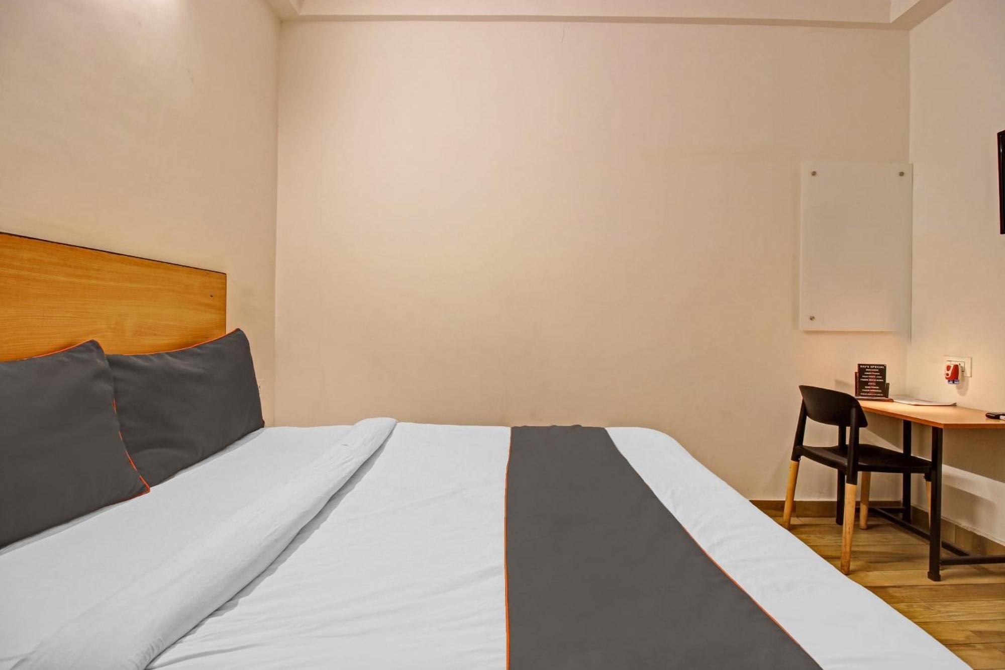 Hotel Super Townhouse Kachnar House Vikas Nagar Hasanganj Exteriér fotografie